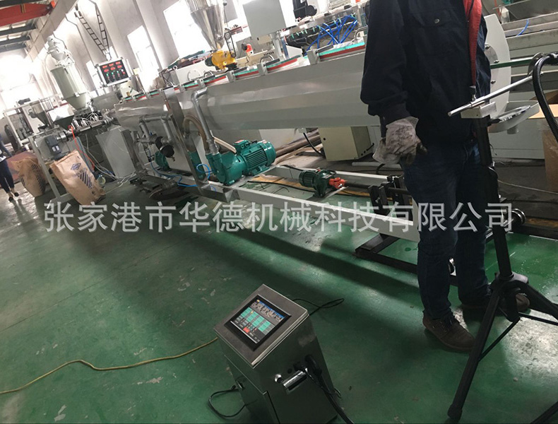 PPR兩層三層復合硅芯塑料管材生產(chǎn)線