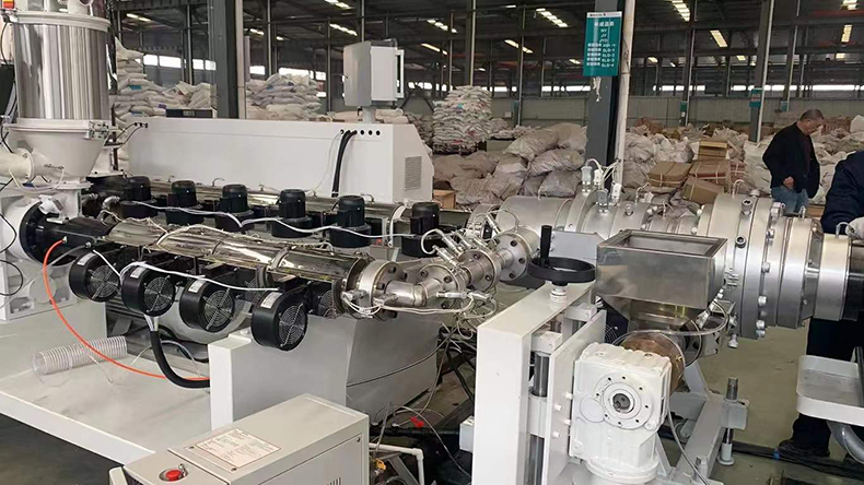 110-250-315HDPEMPP給水電力管兩層三層共擠復合管材生產(chǎn)線 制管機器